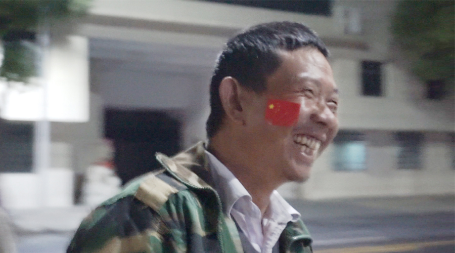 2016年國慶，冷風(fēng)有毒，但國旗暖心